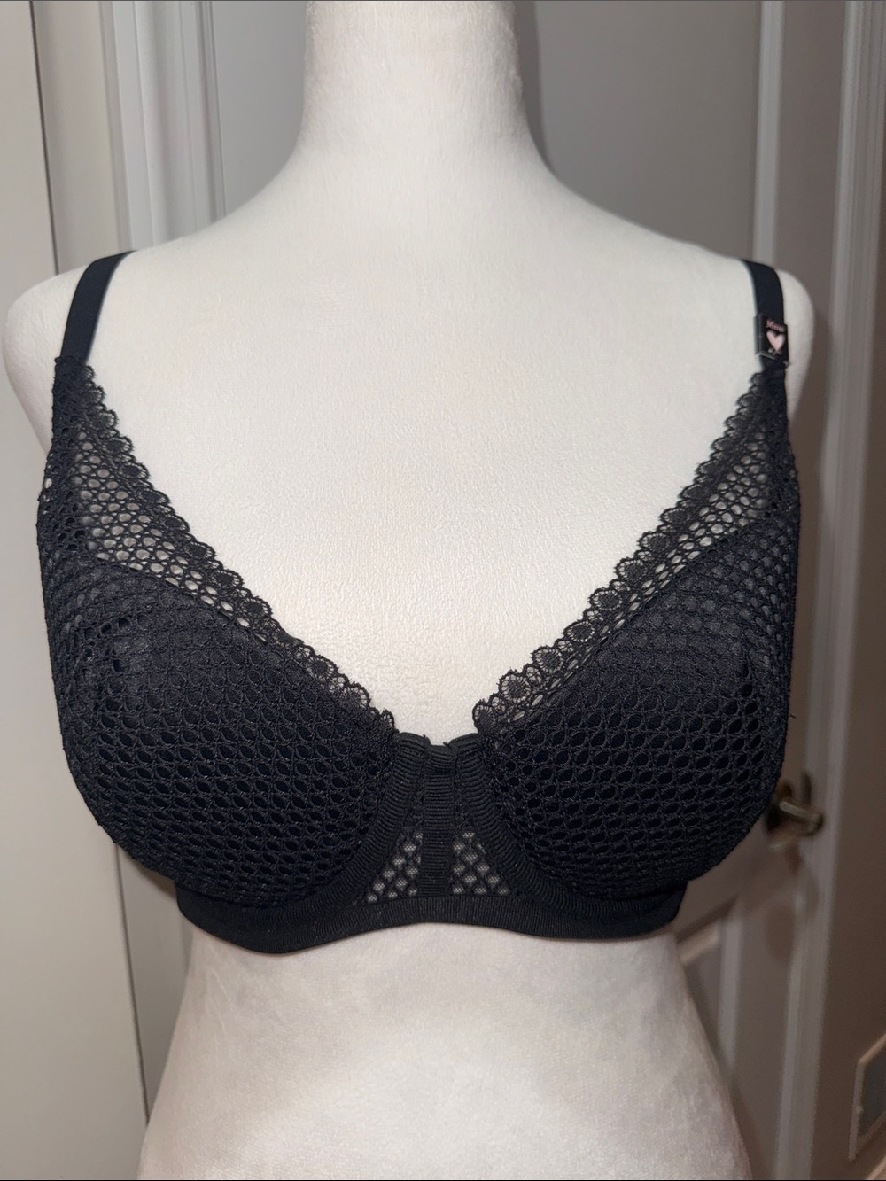 Victoria's Secret Black Lace Underwire Bra